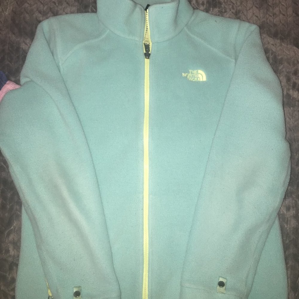 YOUTH north face zip up jacket (LIGHT BLUE)